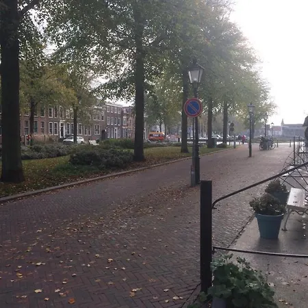 Slapen Bij Van-V Zierikzee Exterior photo