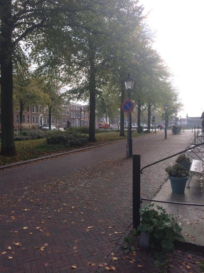 Slapen Bij Van-v *